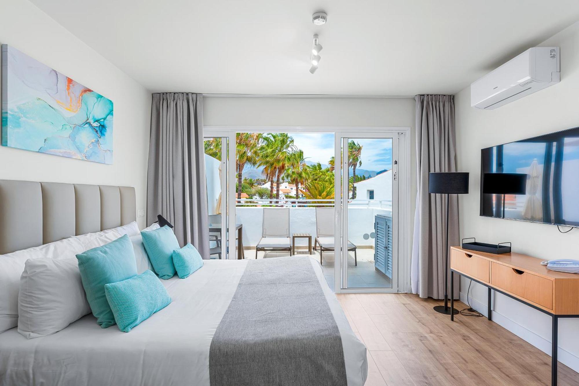 Aparthotel Wyndham Residences Golf Del Sur 3*