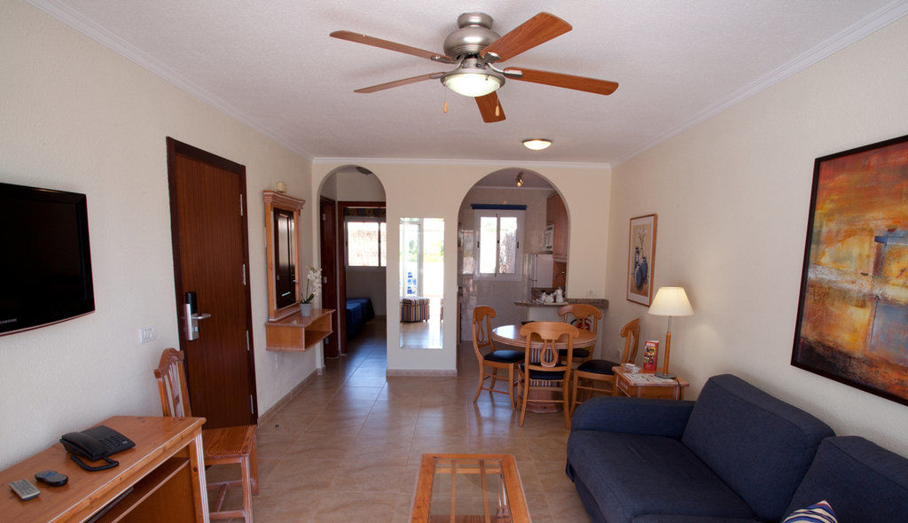Apartahotel Wyndham Residences Golf Del Sur 3*